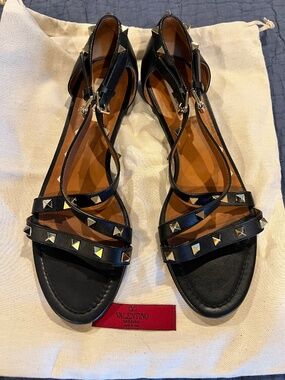 Valentino Garavani Rockstud sandals- Size 40